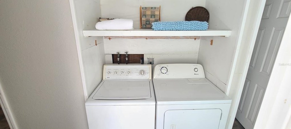 59 Lawrence Ct, Daytona Beach FL  32127-6011 exterior