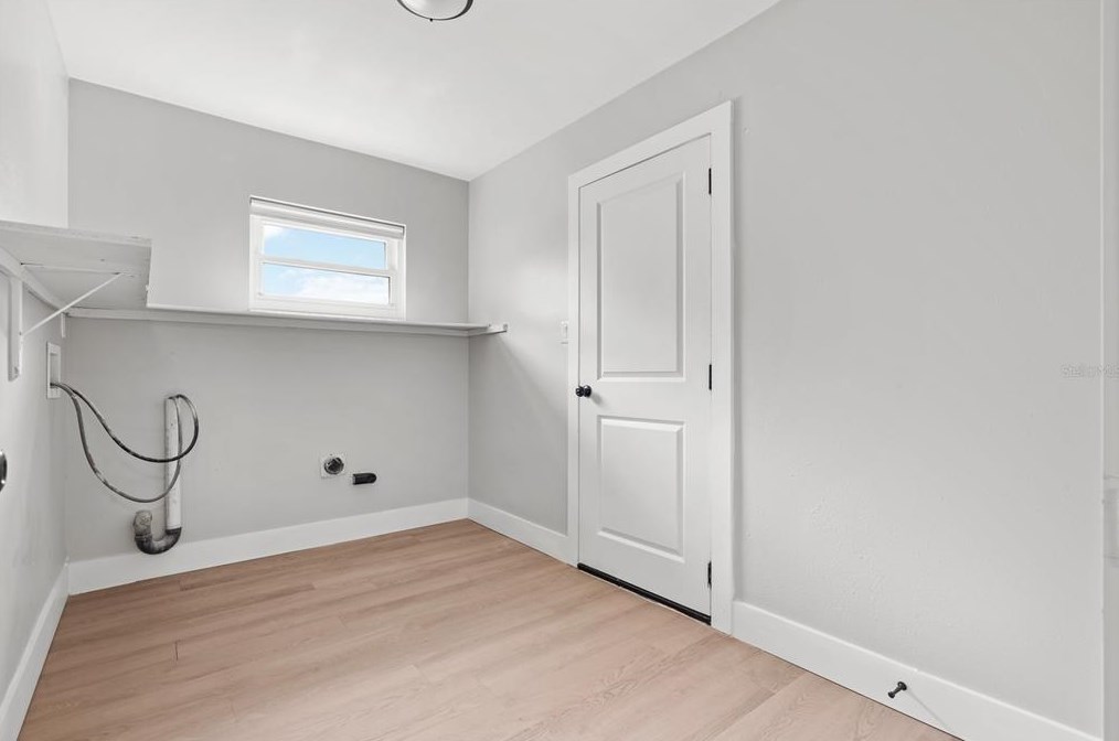 1808 Paradise Dr, Kissimmee FL 34741-2013 exterior