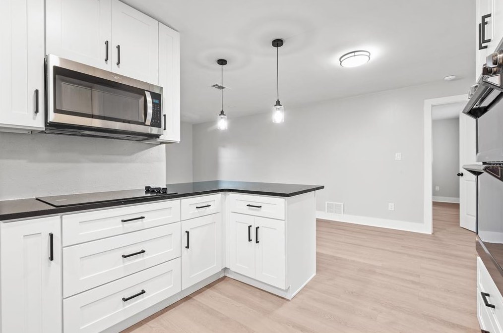 1808 Paradise Dr, Kissimmee FL 34741-2013 exterior