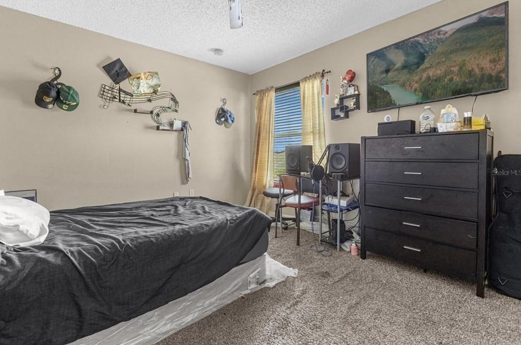 217 Beckenham Dr, Kissimmee FL 34758-4217 exterior