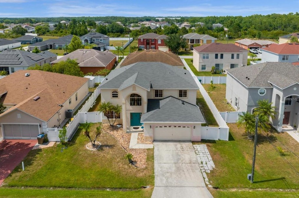 217 Beckenham Dr, Kissimmee FL 34758-4217 exterior