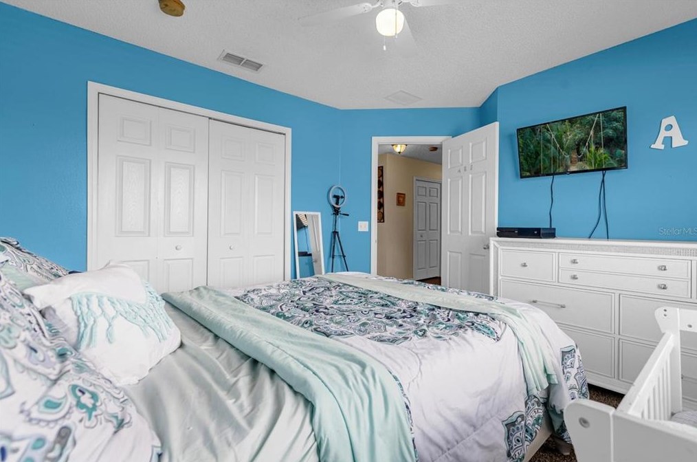 217 Beckenham Dr, Kissimmee FL 34758-4217 exterior