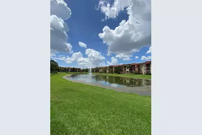 5500 Metrowest Boulevard #304, Orlando, FL 32811 - Photo 41