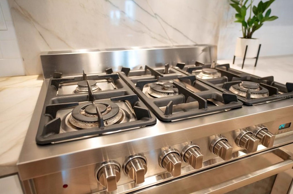 1540 Palm Ave, Winter Park FL 32789-1646 exterior