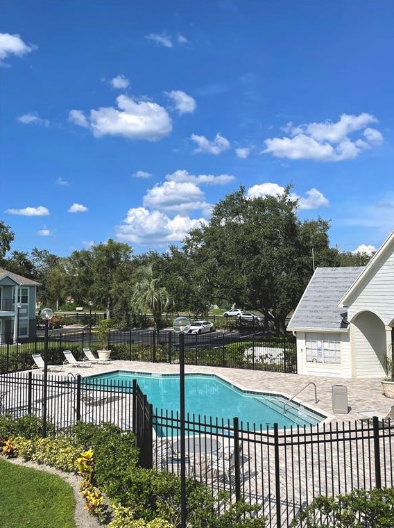 2550 Alafaya Trl, Orlando FL  12107-3607 exterior