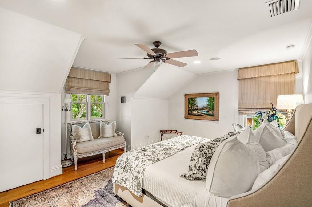 1460 Via Tuscany, Winter Park FL 32789-2654 exterior