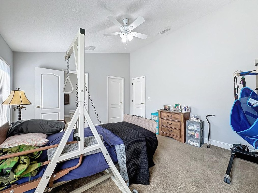 1144 Cambourne Dr, Kissimmee FL exterior