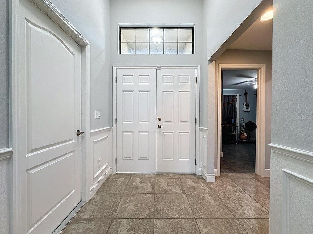 1144 Cambourne Dr, Kissimmee FL exterior