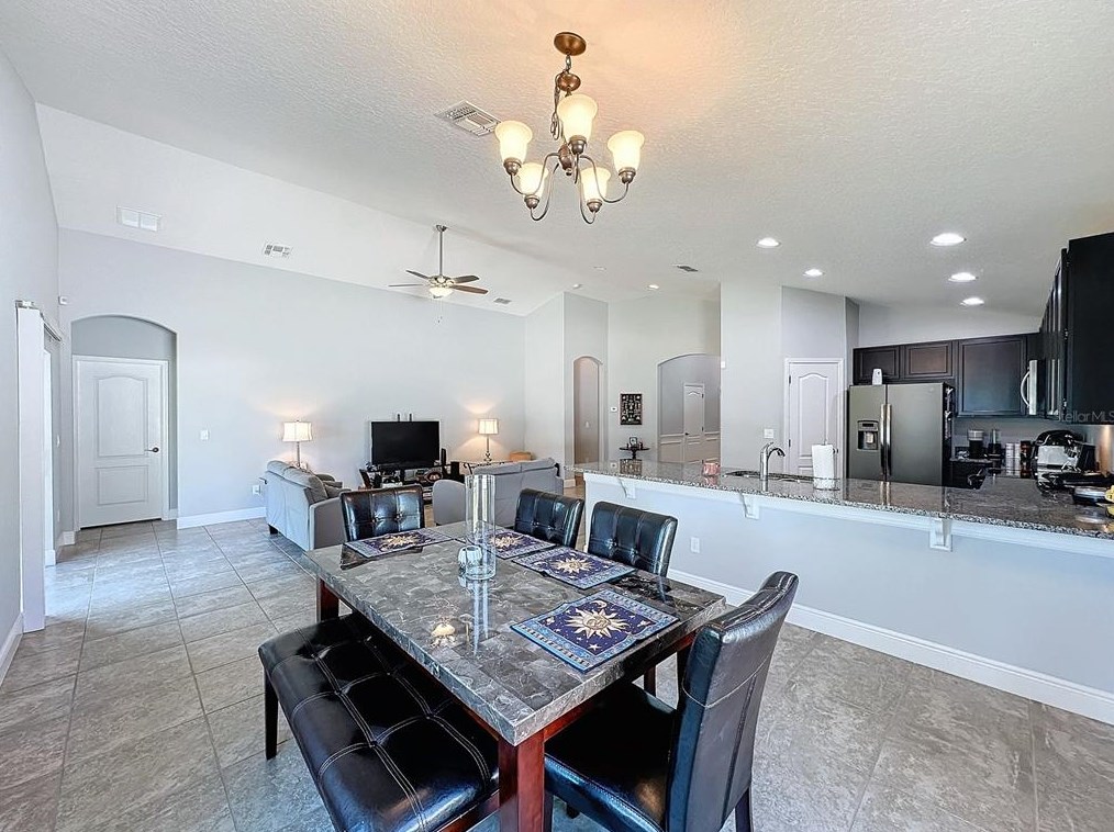 1144 Cambourne Dr, Kissimmee FL exterior