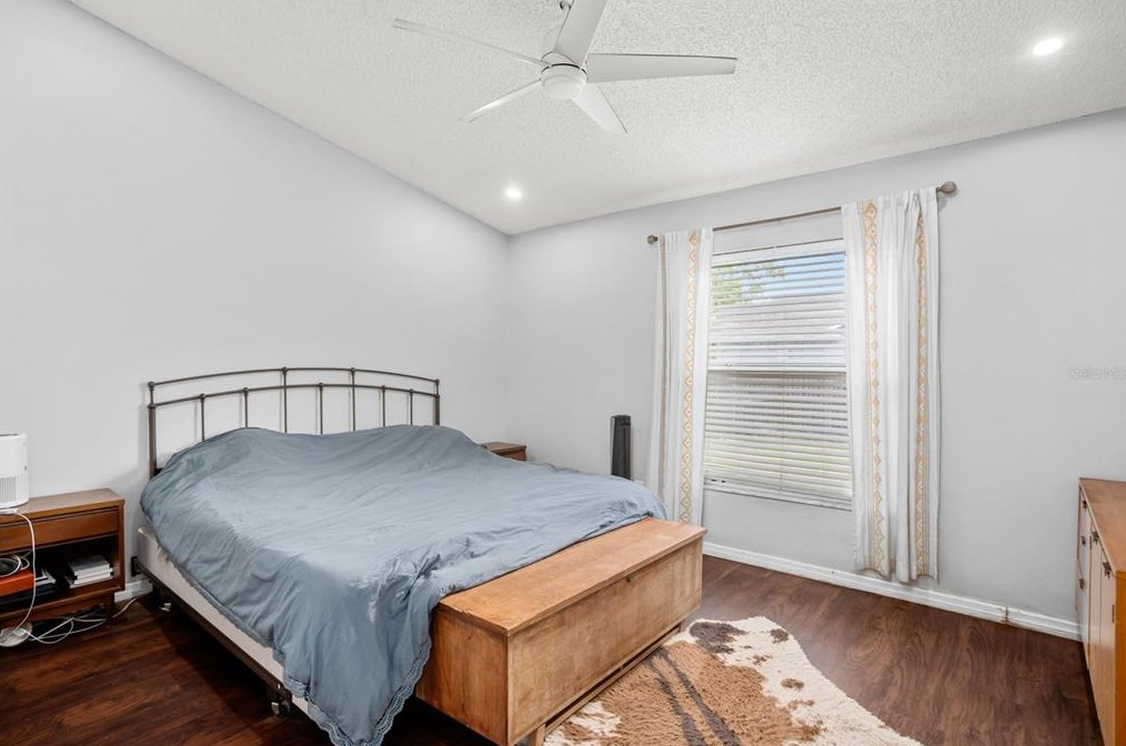 1195 Perch Dr, Saint Cloud FL  34771-9487 exterior