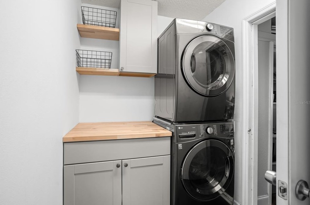 1195 Perch Dr, Saint Cloud FL  34771-9487 exterior