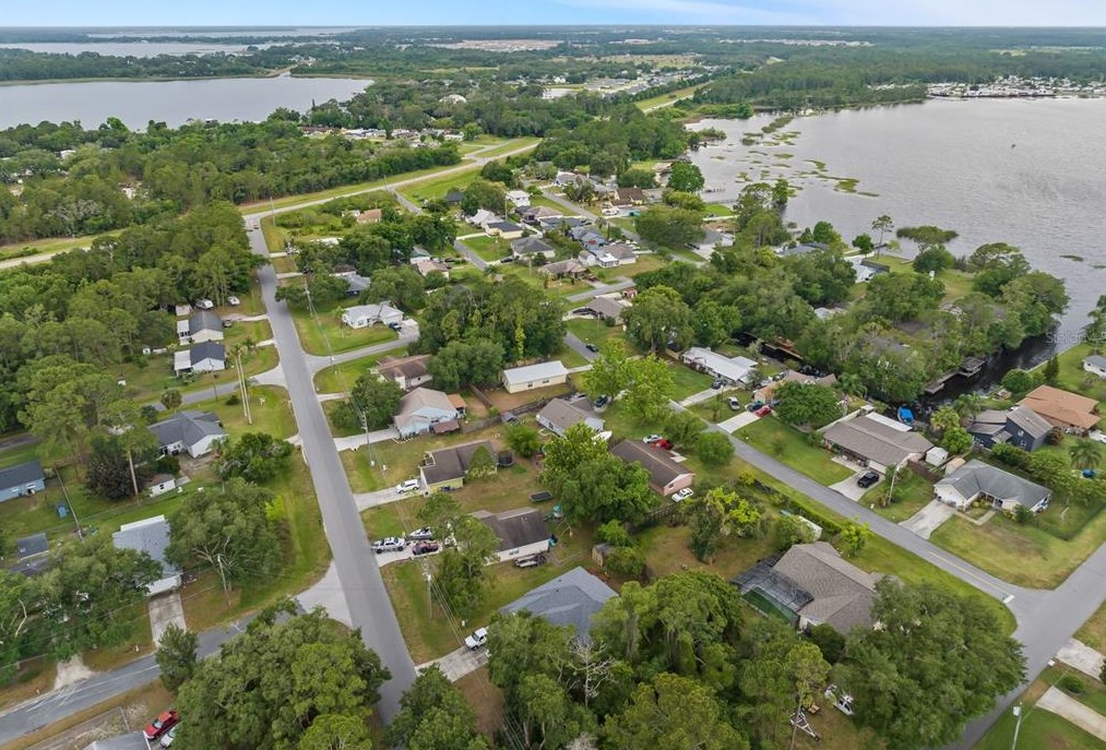 1195 Perch Dr, Saint Cloud FL  34771-9487 exterior