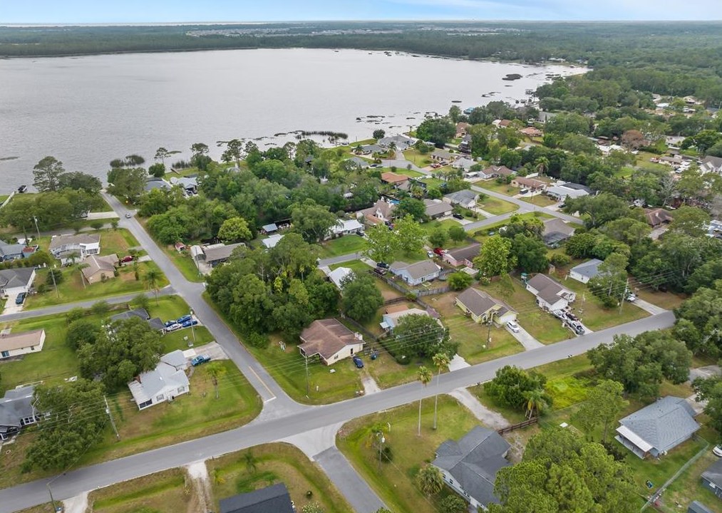 1195 Perch Dr, Saint Cloud FL  34771-9487 exterior