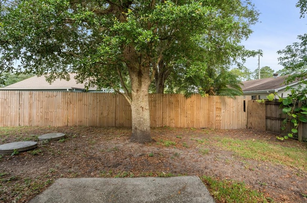 1195 Perch Dr, Saint Cloud FL  34771-9487 exterior