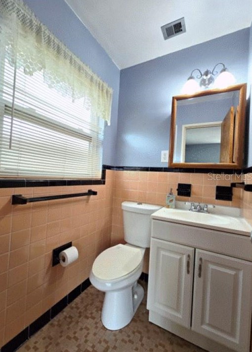 6531 2nd Ave, Saint Petersburg FL  33707-1311 exterior