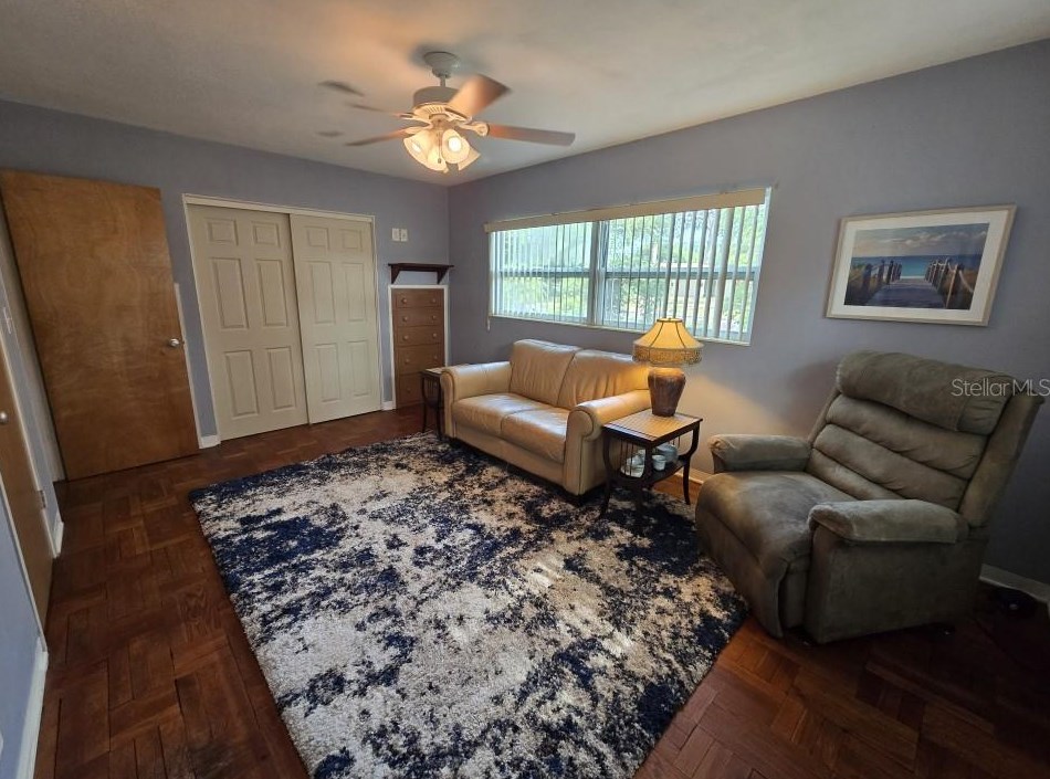 6531 2nd Ave, Saint Petersburg FL  33707-1311 exterior