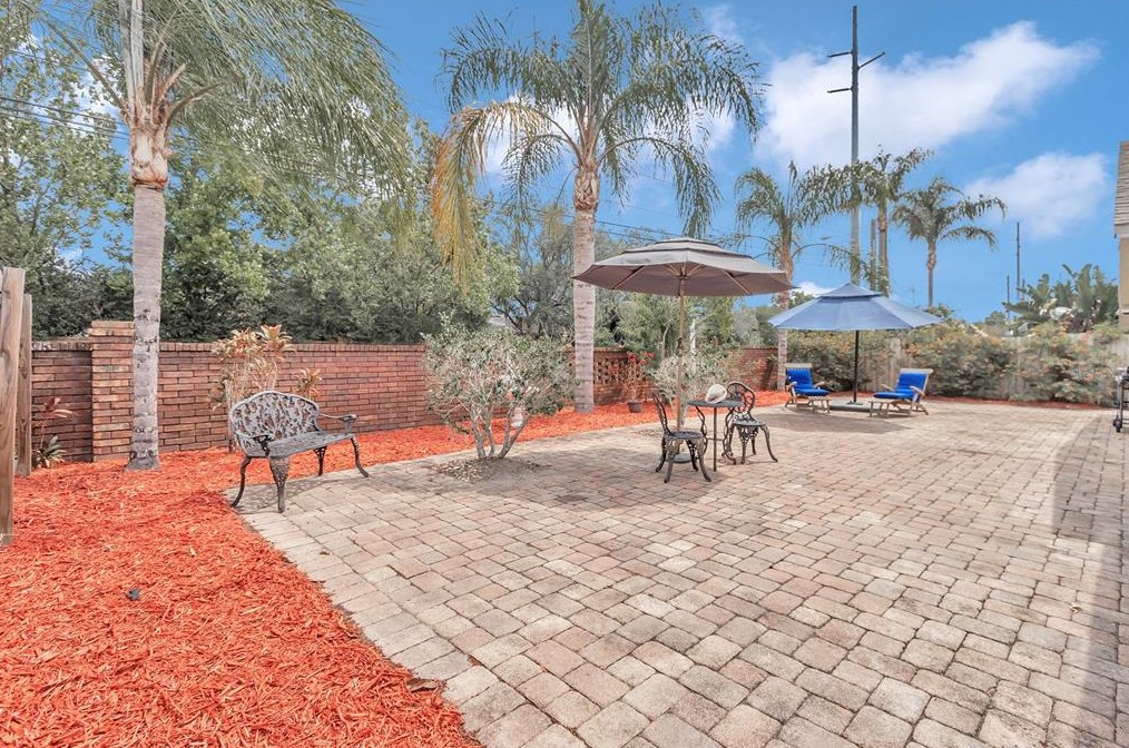 10103 Chesham Dr, Orlando FL  32817-3281 exterior