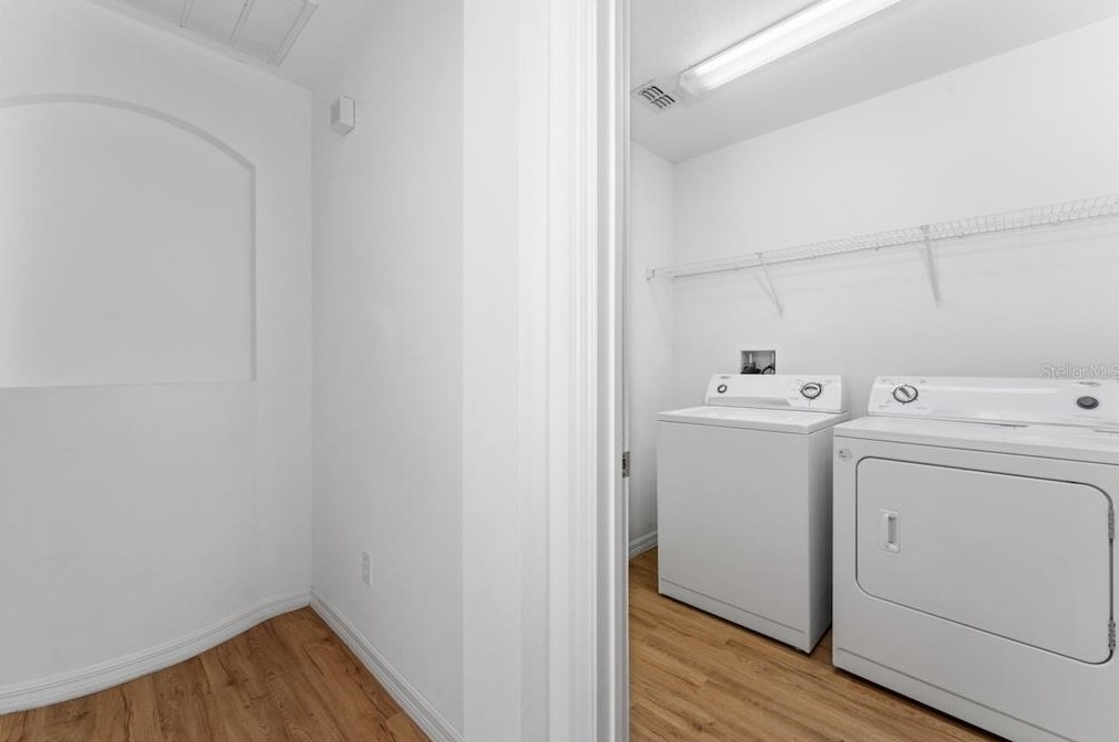 10339 Woodward Winds Dr, Orlando FL  32827-6913 exterior