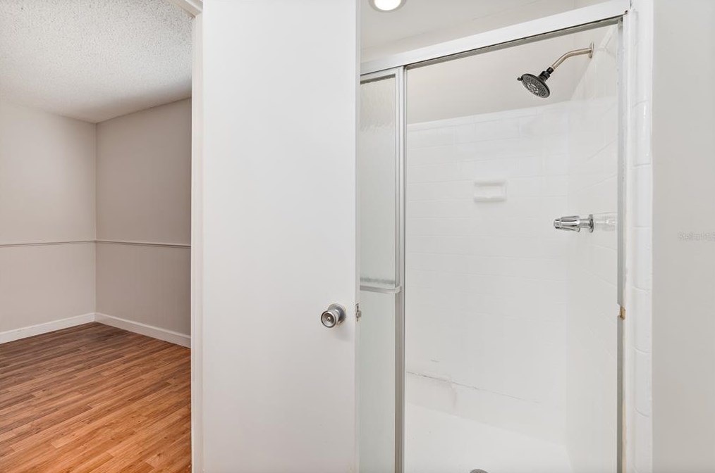 1043 Aaron Dr, Deltona FL  32725-7339 exterior