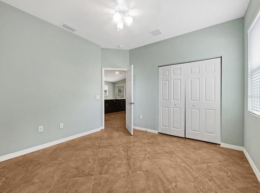 2950 Oriente Ave, Sarasota FL  34235-6737 exterior