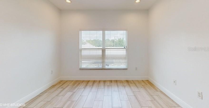 669 Lakeshore Pkwy, Davenport FL  33896-7861 exterior