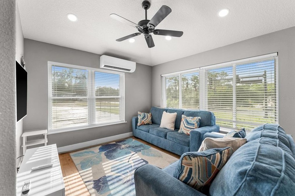2671 Sand Lk Rd, Longwood FL  32779-5806 exterior