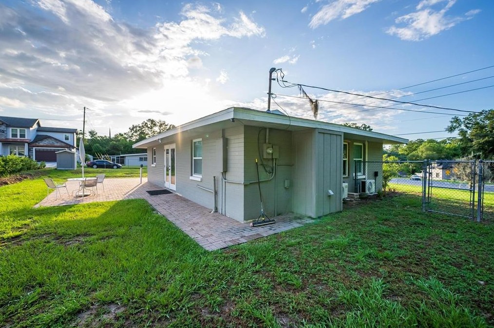 2671 Sand Lk Rd, Longwood FL  32779-5806 exterior