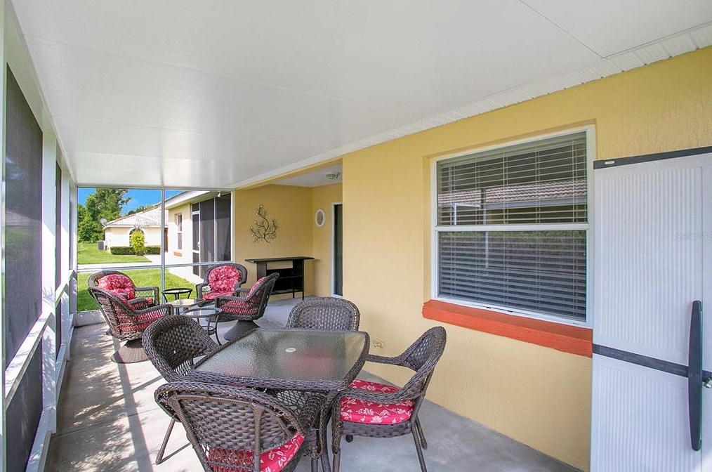 2212 Mystic Ring Loop, Kissimmee FL  34759-5398 exterior