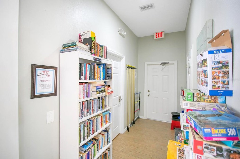 2212 Mystic Ring Loop, Kissimmee FL  34759-5398 exterior