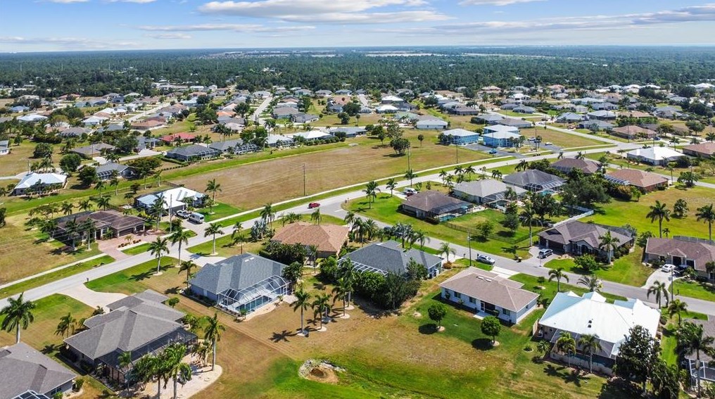 7392 Satsuma Dr, Punta Gorda FL 33955-1131 exterior