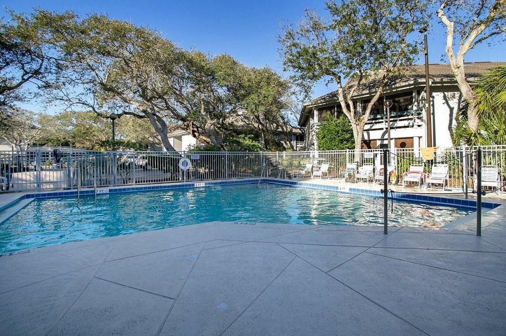 4407 Sea Mist Ct, New Smyrna FL  32169-4129 exterior