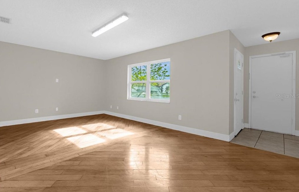 6939 Alpert Dr, Orlando FL 32810-3603 exterior