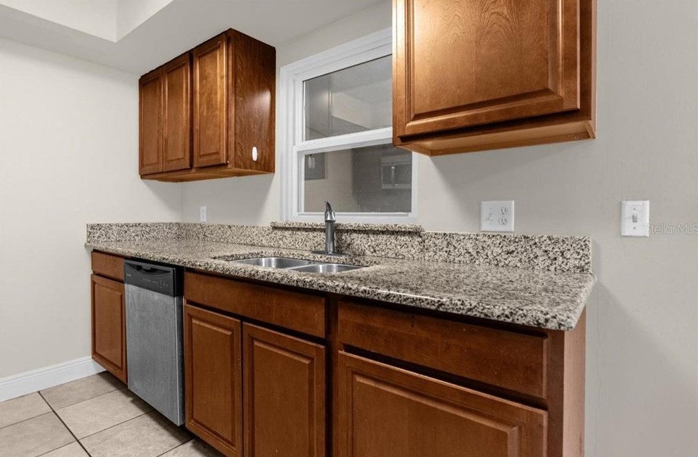 6939 Alpert Dr, Orlando FL 32810-3603 exterior