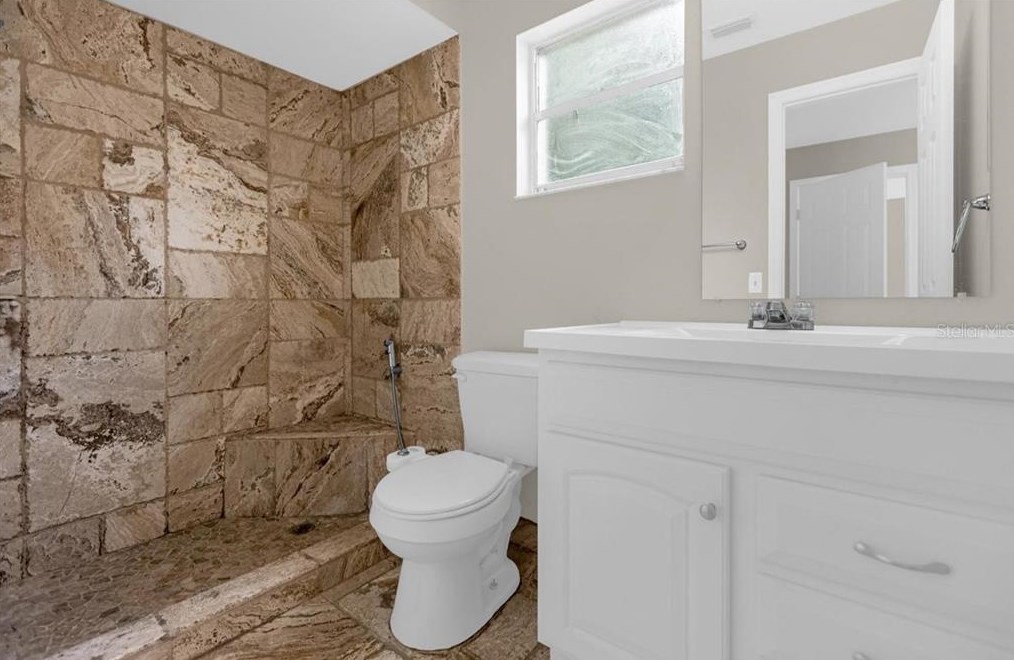 6939 Alpert Dr, Orlando FL 32810-3603 exterior