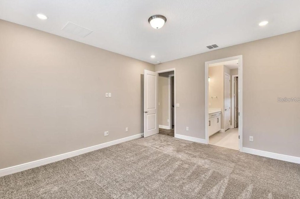 320 Birkdale Dr, Daytona Beach FL  32124-2054 exterior