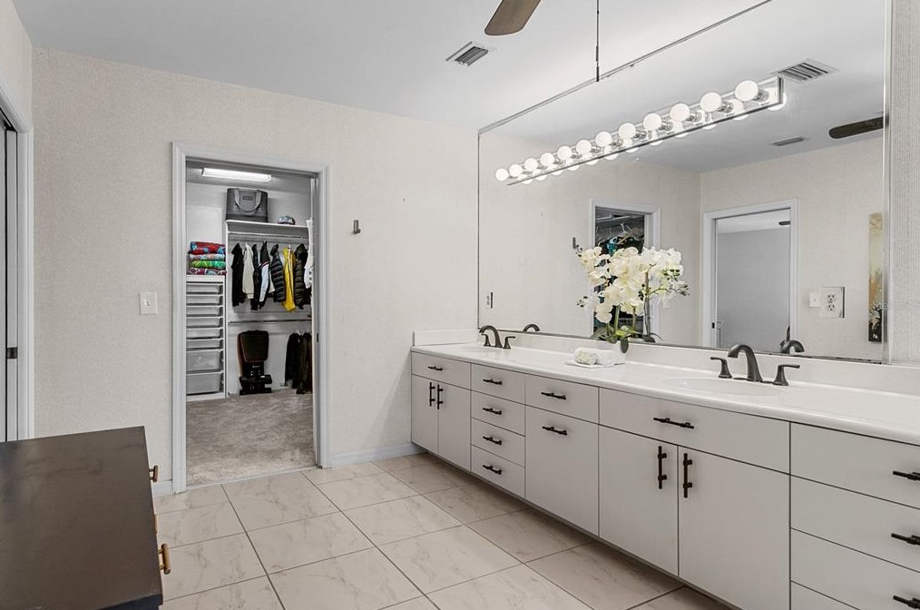 15 Stone Gate, Longwood FL  32779-3025 exterior