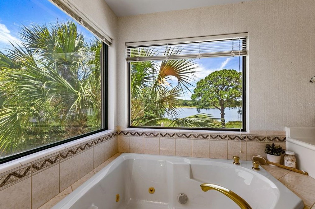 15 Stone Gate, Longwood FL  32779-3025 exterior