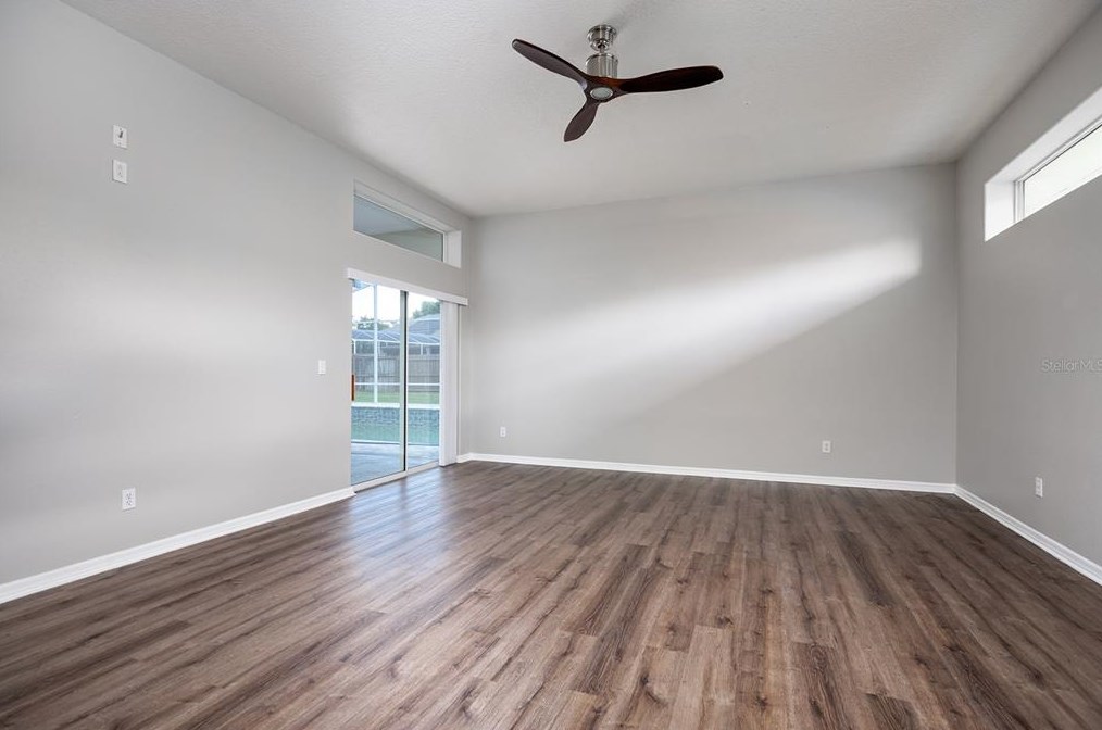 290 Leslie Ln, Lake Mary FL 32746-3845 exterior