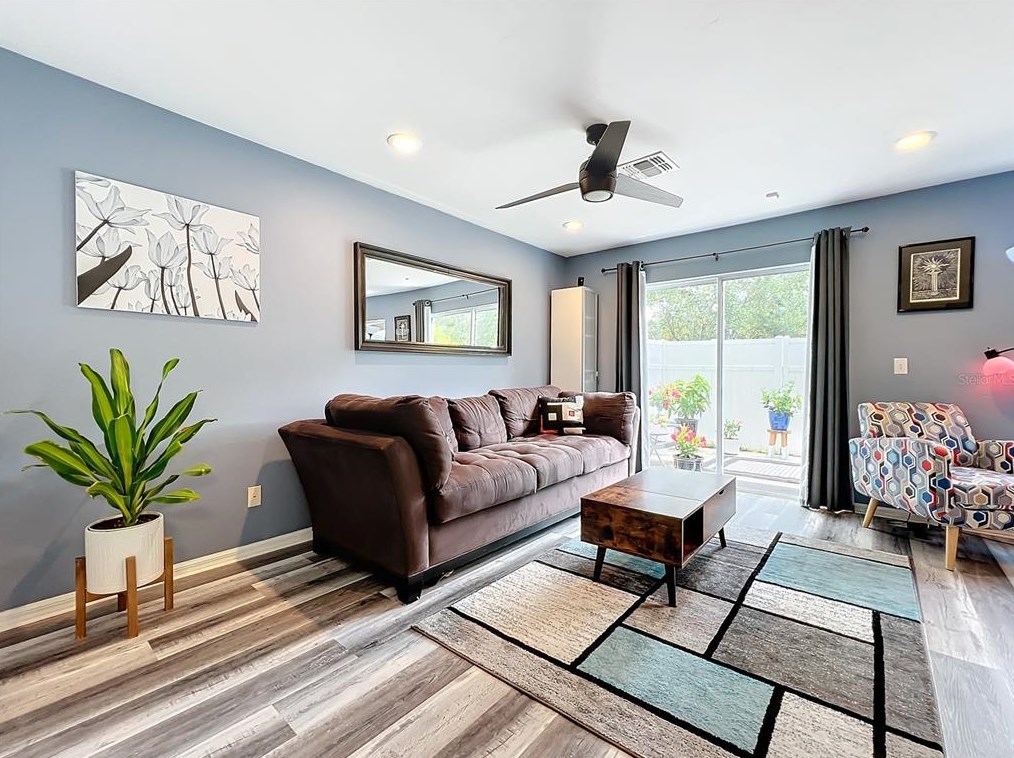 13019 Lexington Summit St, Orlando FL  32828-4309 exterior