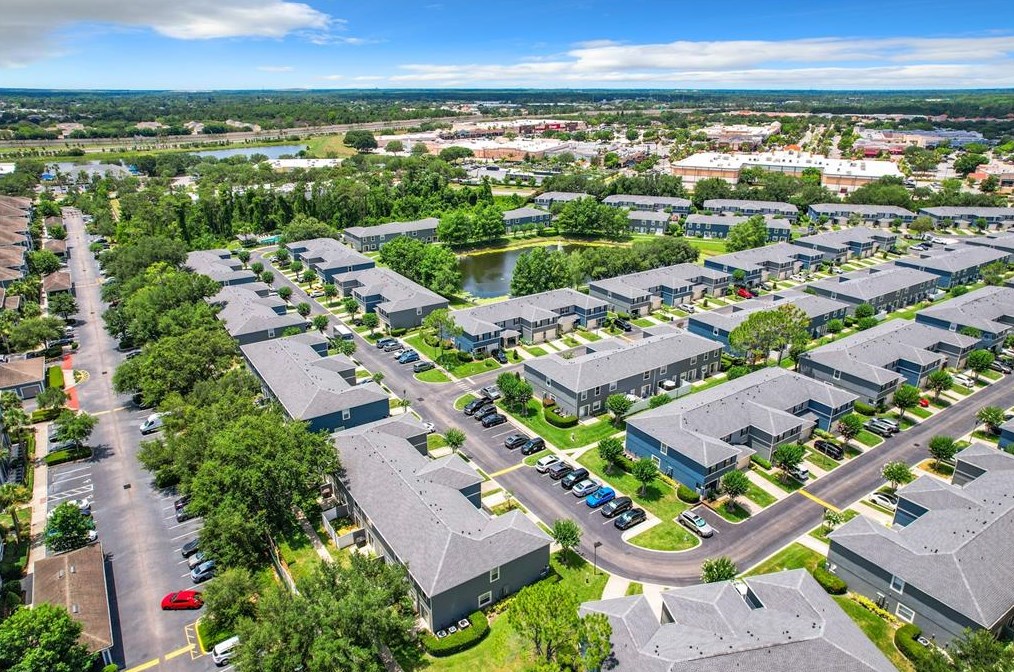 13019 Lexington Summit St, Orlando FL  32828-4309 exterior