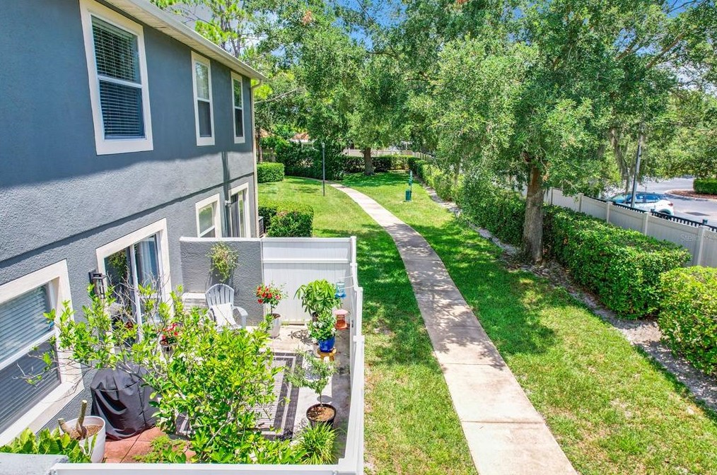 13019 Lexington Summit St, Orlando FL  32828-4309 exterior