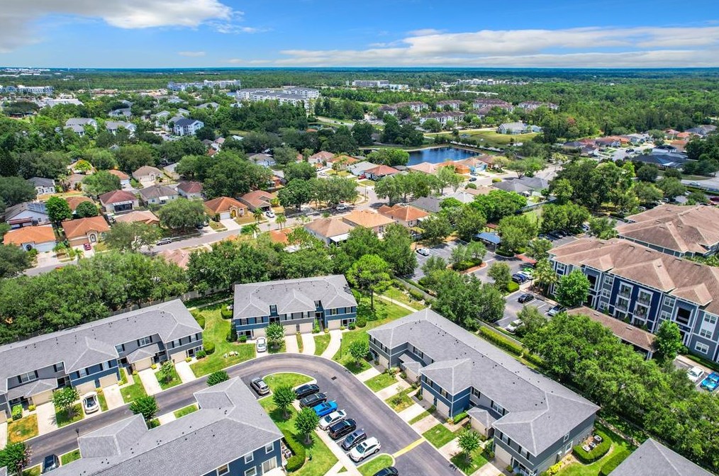 13019 Lexington Summit St, Orlando FL  32828-4309 exterior