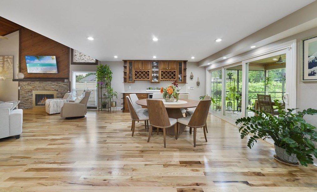 2391 Westwood Dr, Longwood FL  32779-4731 exterior