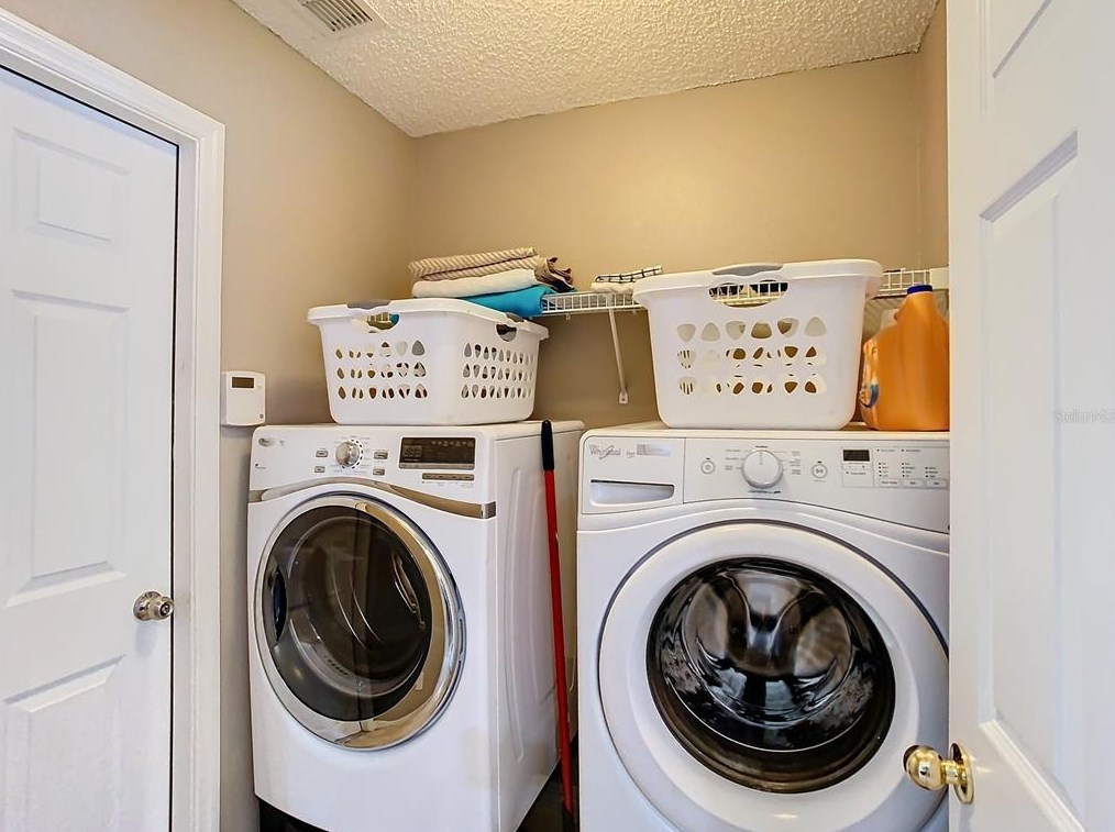 1904 Van Allen Cir, Deltona FL  32738-4372 exterior