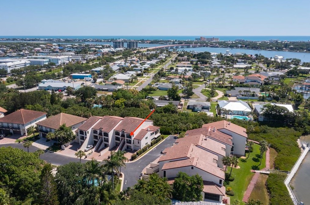 137 Marina Bay Dr, New Smyrna FL 32169-5318 exterior