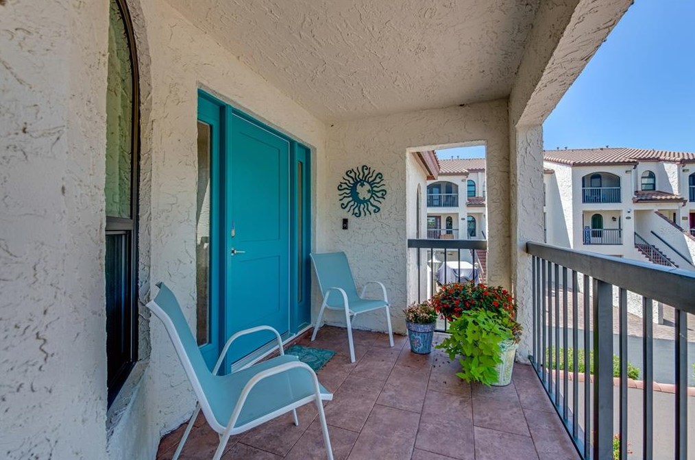 137 Marina Bay Dr, New Smyrna FL 32169-5318 exterior