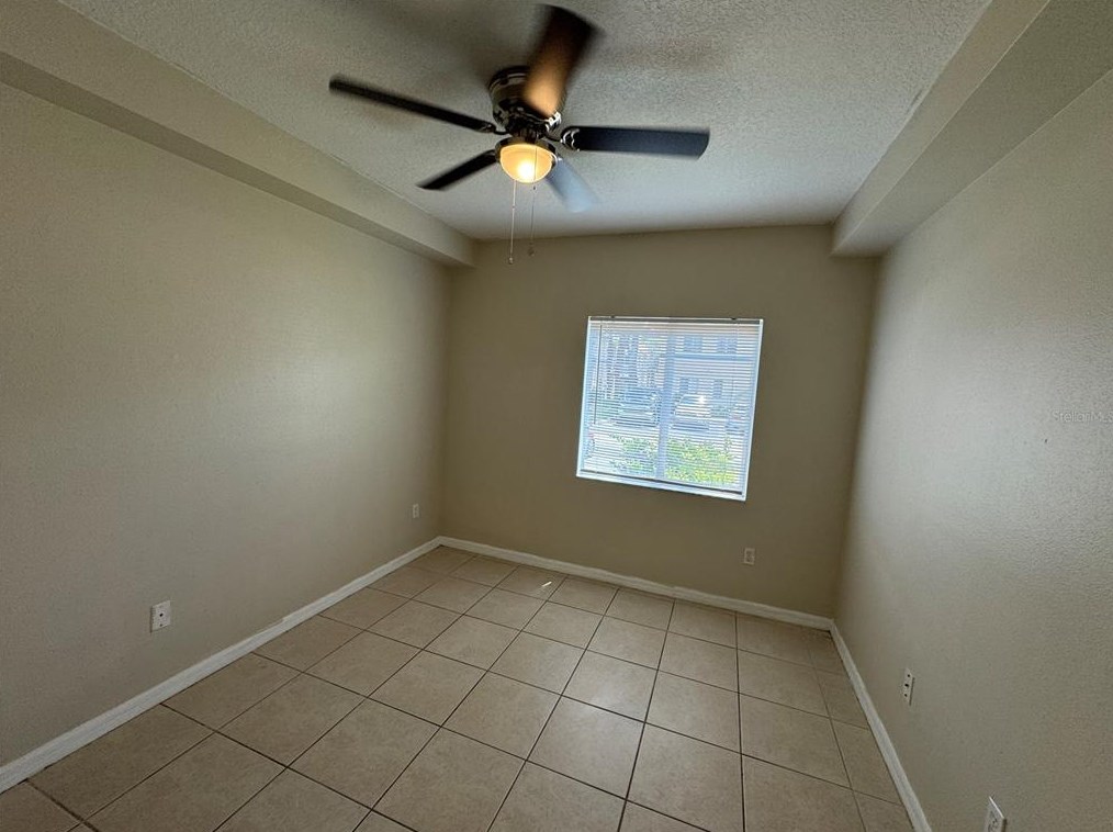 13216 Villa Vista Dr, Orlando FL  32824-9477 exterior