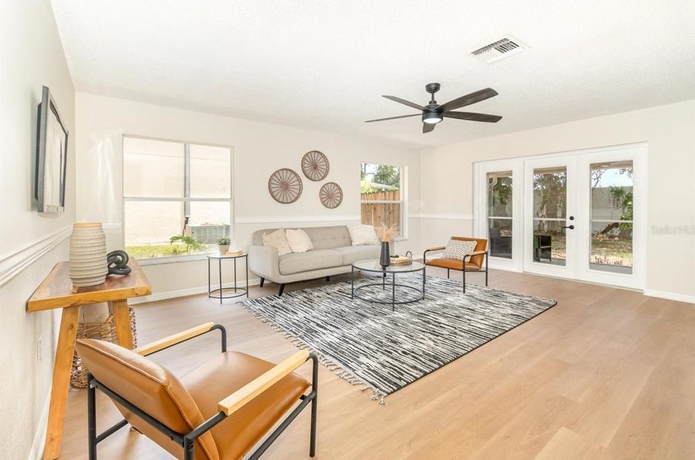 1348 Foxforrest Cir, Apopka FL  32712-2336 exterior