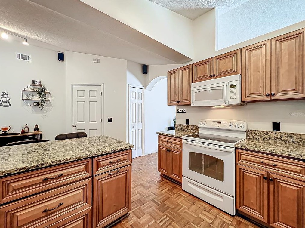 4818 Pierce Arrow Dr, Apopka FL 32712-6039 exterior