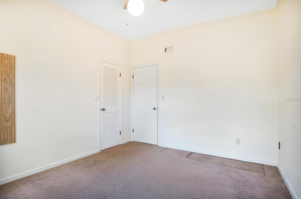 1401 Canberra Ave, Orlando FL  32806-1779 exterior